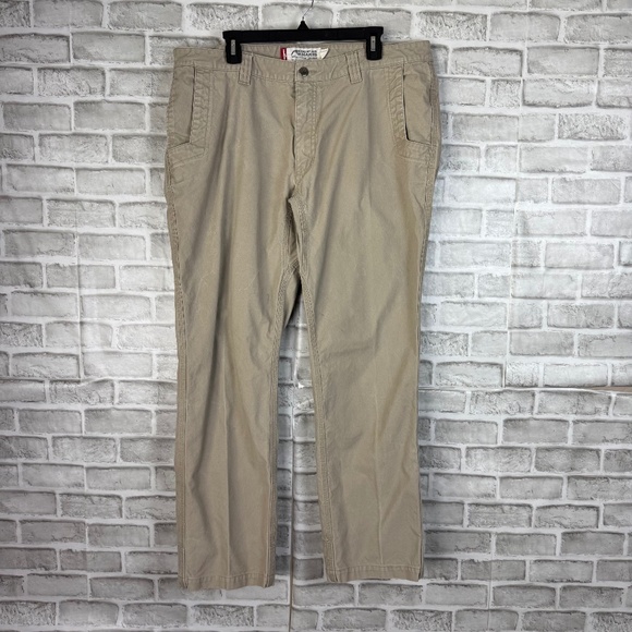 Mountain Khakis Broadway Fit Thick Cotton Classic Khaki Work Pants 40 x 32 - Picture 1 of 11